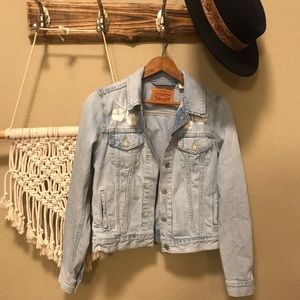 Embroidered Levi’s jacket